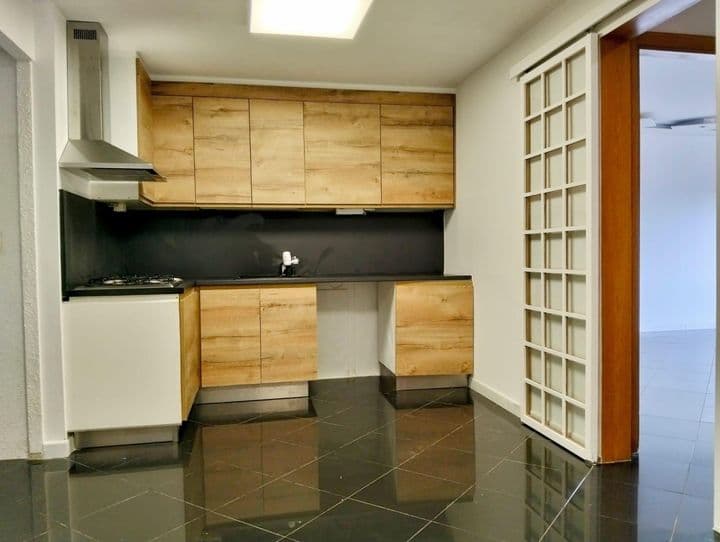 Pis lluminós de 3 habitacions dobles amb balcó i ascensor a Vilafranca del Penedès